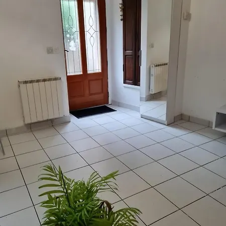 度假居 Maison De *