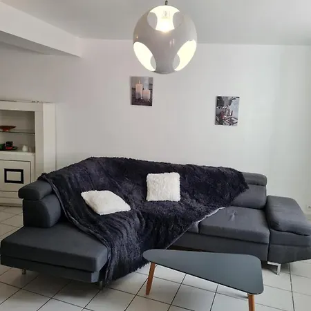 Maison De